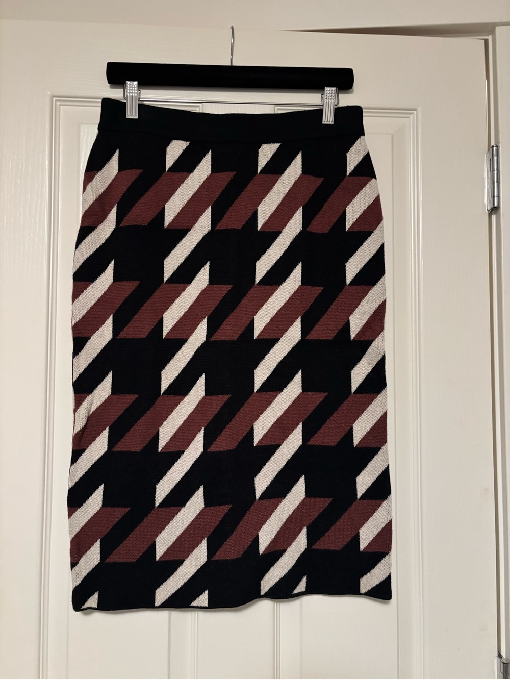 Ann Taylor Factory Knit Geometric Midi Skirt - Medium